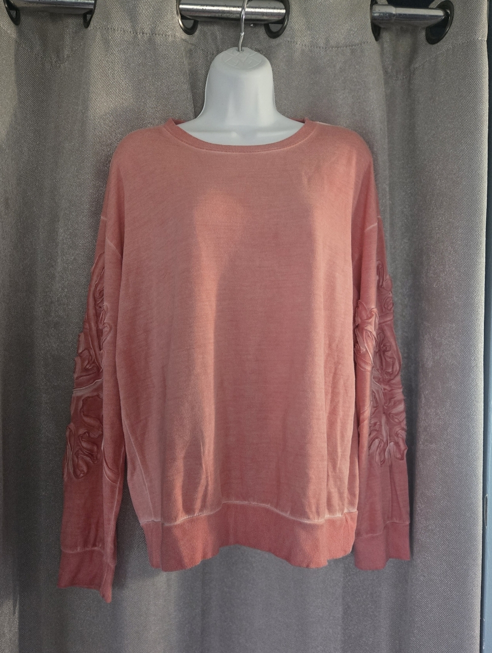 ⭐️Dantelle Coral Pink Pullover Top with Subtle Texture⭐️